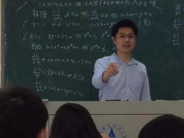 Giáo viên 35 tuổi đột ngột tử vong khi giảng bài, cảnh báo thói quen rất nhiều người mắc