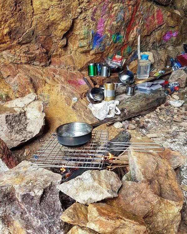 can nha hang cua nguoi rung thai lan: doc 1 chiec giuong nhung phu nu tranh nhau toi o - 9