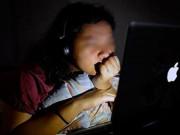 Sức khỏe - Cô gái suýt mù mắt vì có sở thích giống nhiều chị em