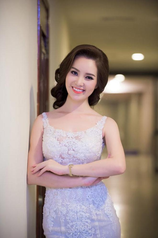 Trùng hợp thay, 4 nàng hậu xuất thân từ Đại học Ngoại thương đều có duyên làm MC - 4
