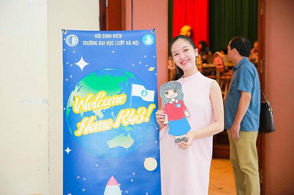 Hoa khôi sinh viên sáng vác bụng bầu lên giảng đường học, tối “lên đồ” thì đẹp mong manh - 3