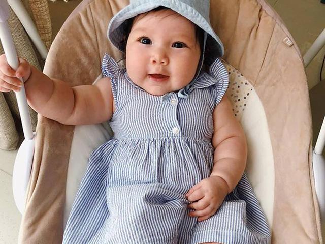 Loạt ảnh yêu không tả xiết của con gái siêu mẫu Hà Anh, mẹ nào cũng phải cưng