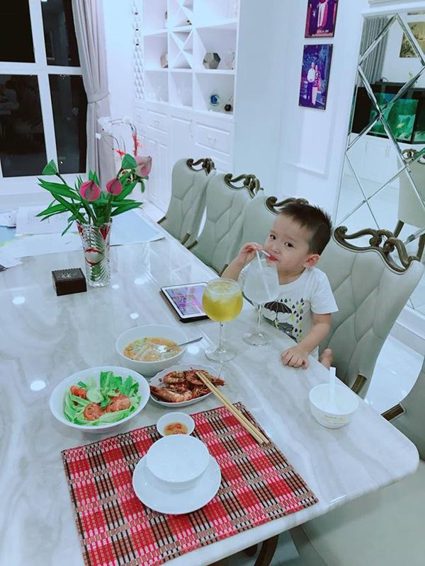 giau nhu phi thanh van, co biet thu sang chanh van xay them “cung dien” tien ty tang con trai - 7