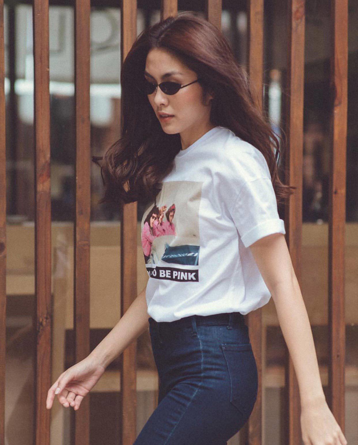 phong-cach-gian-di-cua-ha-tang-trai-nguoc-hoan-toan-voi-streetstyle-do-hieu-cua-me-va-em-chon-img_0012-1540221774-647-width1242height1544.jpg
