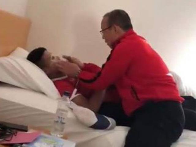 Thầy Park tự tay đắp mặt nạ cho học trò trước ngày trọng đại