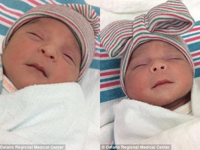 2. Anh em song sinh khác cả ngày tháng năm sinh

Đó là câu chuyện thú vị về hai em bé sinh đôi Joaquin và Aitana de Jesus Ontiveros, sống tại Mỹ. Mẹ của 2 bé đã chuyển dạ sớm và được đưa vào bệnh viện vào tối 31/12/2017. Sau đó vài tiếng, hai bé lần lượt ra đời.
