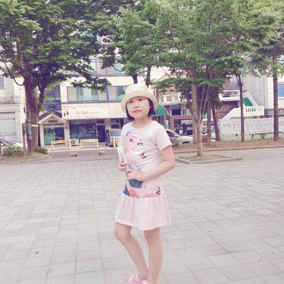 be gai 7 tuoi bi ung thu mau: "me oi, o duoi dia nguc co dang so khong me?" - 3
