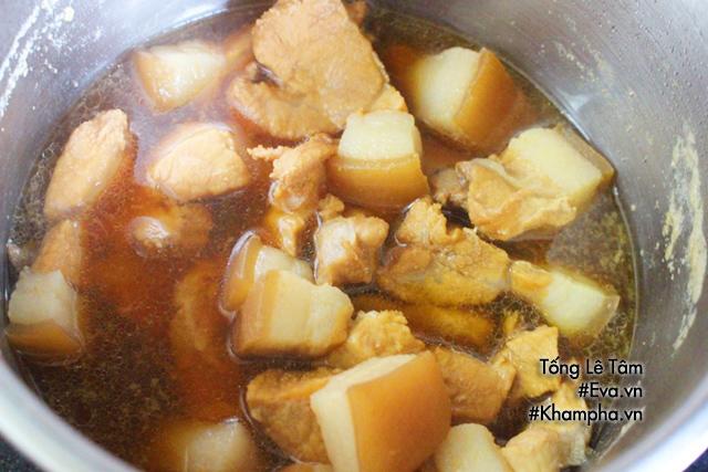 cuoi tuan lam thit kho cu cai dam da, mem thom du ca nha an com - 2