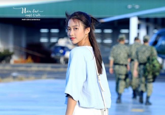 la tinh nhan man anh nhung kha ngan lai ne di an chung voi song luan: su that "giat minh" - 2