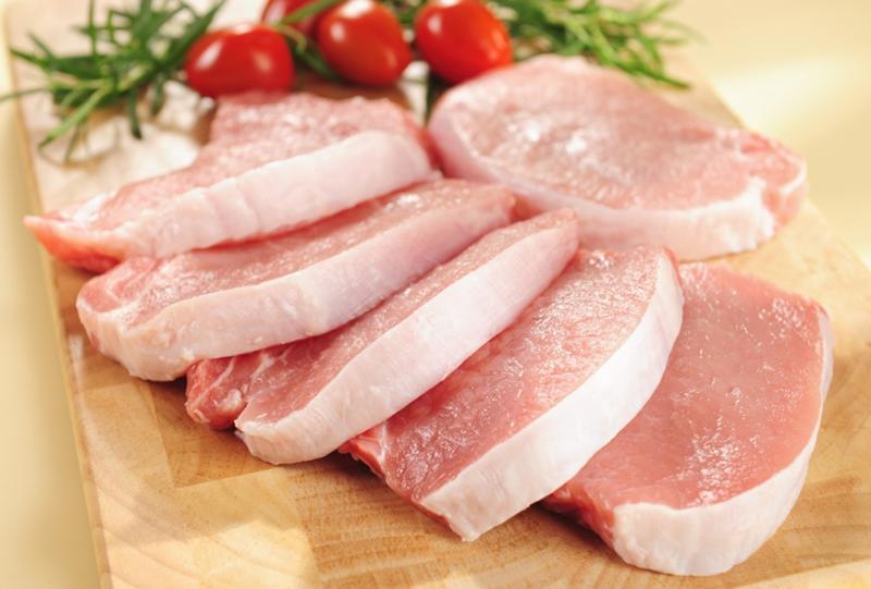 2. Thịt thăn: Mỗi con lợn chỉ có 1 miếng thăn dài, cũng là miếng thịt được xem là đắt nhất trên thân con lợn. 
