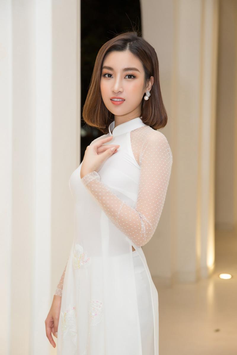 khi ho dien ao dai trang: dau long hai a to nga, my linh la chi, em la tieu vy! - 2