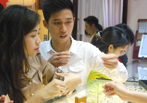 gia vang hom nay 29/10/2018: vang trong nuoc lai dong loat dao chieu - 1
