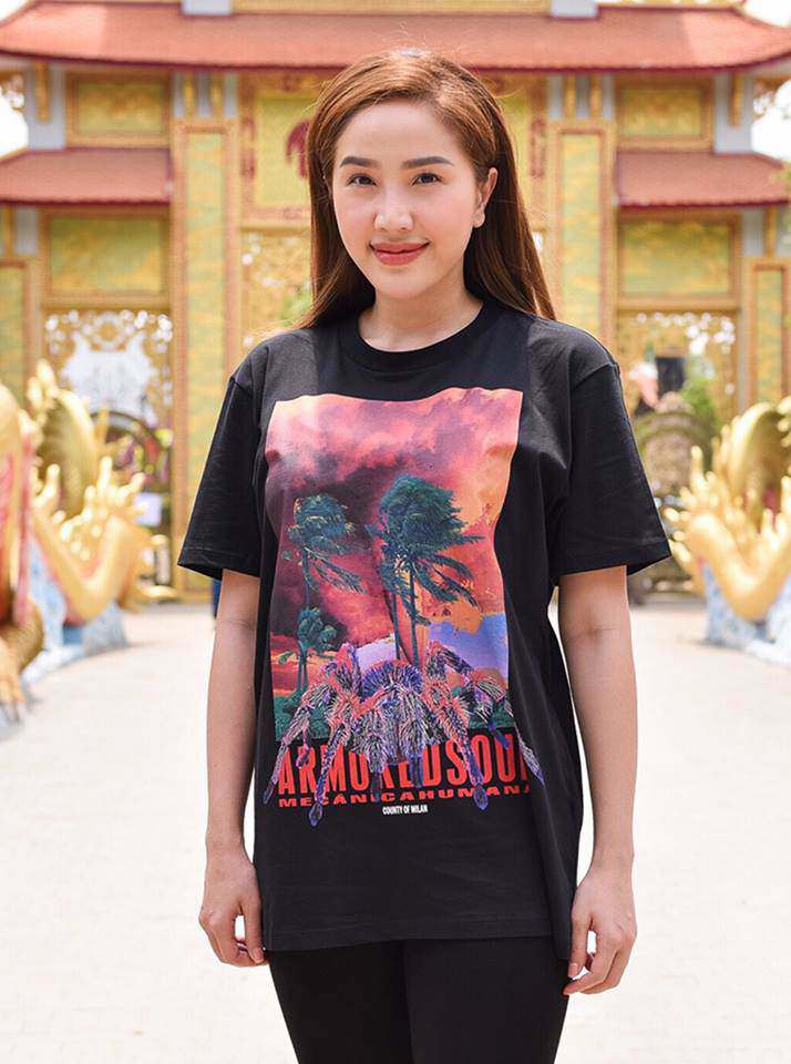 mac ai thay doi nhan sac that thuong, minh hang van giu cam nhon di qua thang nam - 9