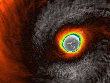 Những thống kê đáng sợ về siêu bão Yutu sắp đi vào Biển Đông