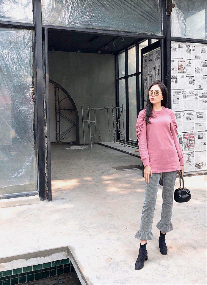 len song bat buoc phai mac kin dao, ngoai doi 3 nu mc truyen hinh mac pha cach kho tin - 4