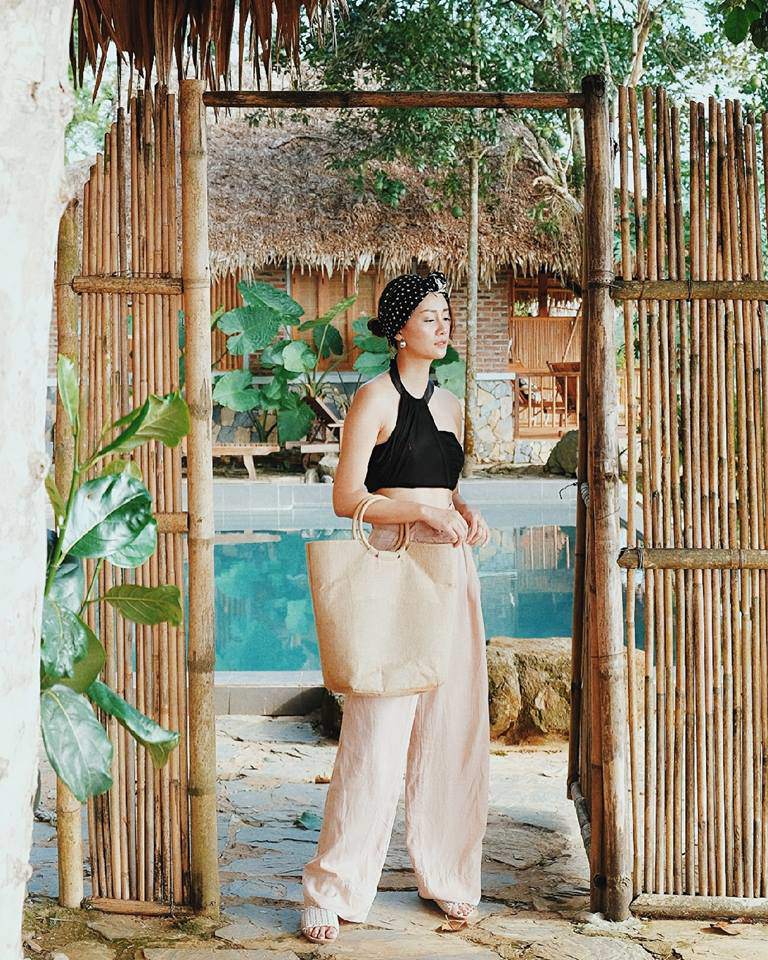 len song bat buoc phai mac kin dao, ngoai doi 3 nu mc truyen hinh mac pha cach kho tin - 11