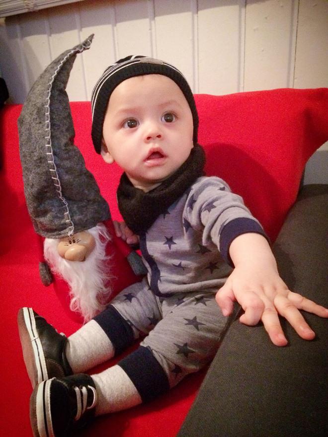 ai cung khen cau be hoa trang halloween qua de thuong, nhin anh doi thuong that bat ngo - 5