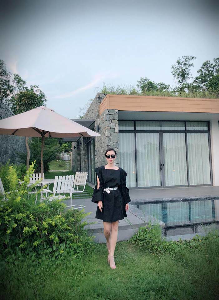 len song bat buoc phai mac kin dao, ngoai doi 3 nu mc truyen hinh mac pha cach kho tin - 10