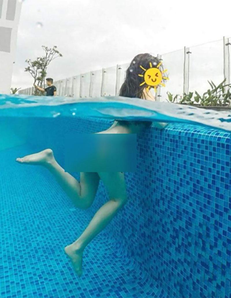 Thậm chí cô còn chụp ảnh bên dưới lộ rõ việc nude hoàn toàn khi ngâm mình dưới nước. Loạt ảnh của Hồng Quế nhanh chóng tạo bình luận sôi nổi của cư dân mạng.
