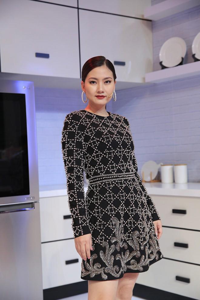 kieu nu ngoc lan bi chong "boc phot" khong biet lam viec nha, rua bat la vo - 1