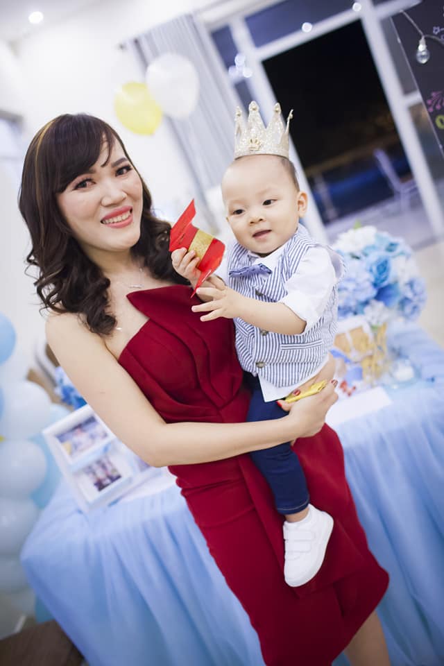 Mẹ dậy từ 5h nấu cho con món nào cũng như nhà hàng 5 sao, chụp ảnh ai cũng choáng - 1