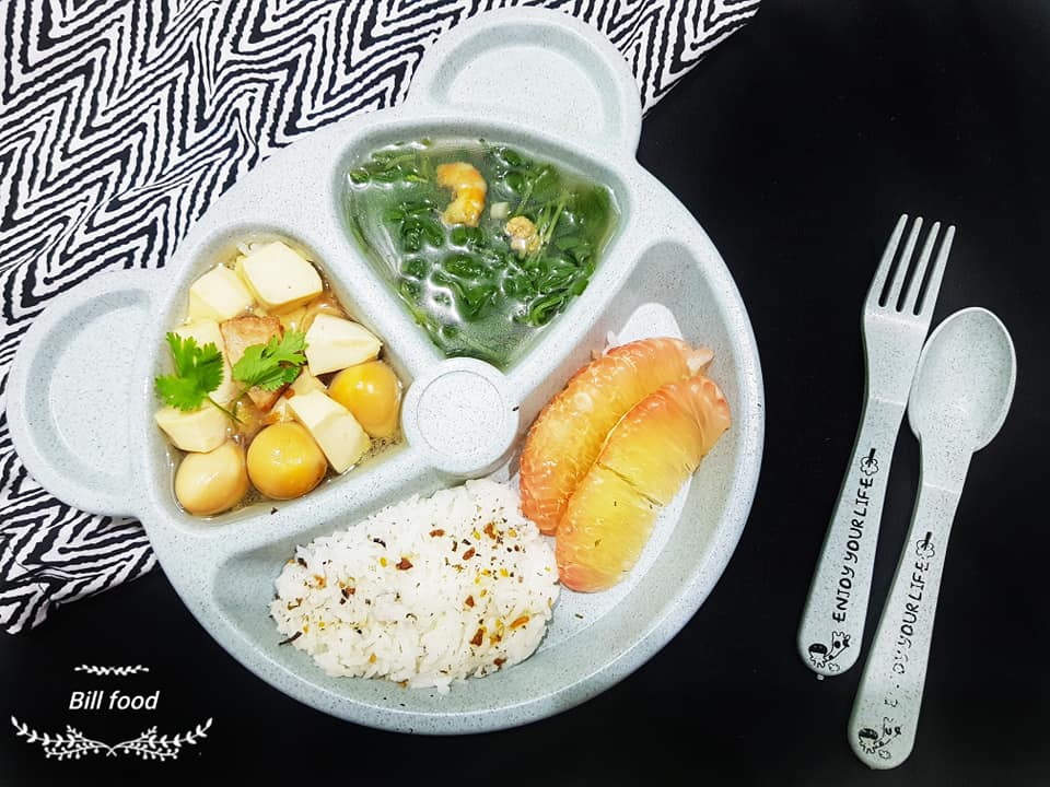 Mẹ dậy từ 5h nấu cho con món nào cũng như nhà hàng 5 sao, chụp ảnh ai cũng choáng - 16