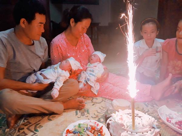 ca sinh doi "nho doi" cua me nghe an, thuoc te chua kip ngam bac si da "ha dao" mo - 6