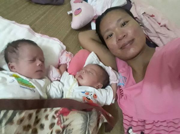 ca sinh doi "nho doi" cua me nghe an, thuoc te chua kip ngam bac si da "ha dao" mo - 1