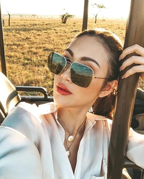 vua giau vua xinh, ai nu ty phu thai lan khong mac dep moi la! - 1