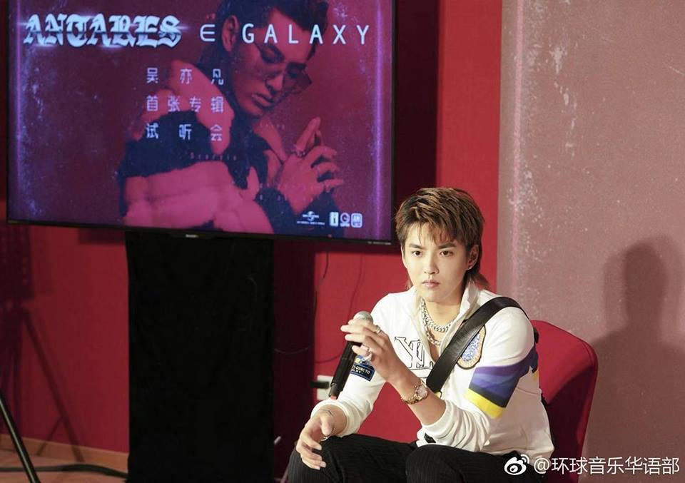 ngoi sao 24/7: khan gia sung nguoi khi biet day chinh la "thai tu phi" tung duoc yeu thich nhat - 9