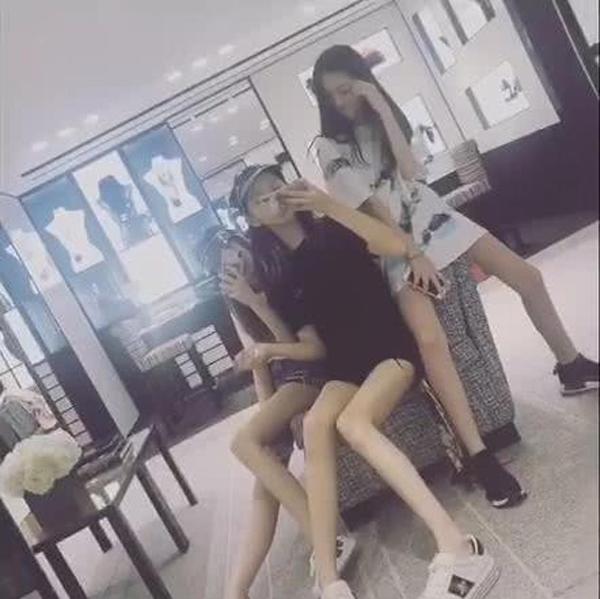 amp;#34;Ông bố quốc dânamp;#34; Lý Á Bằng nợ khó trả 134 tỷ, con gái Lý Yên vẫn xài đồ hiệu - 3