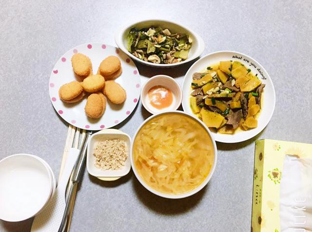 o nhat nhung chi them com viet, 9x bo 20 phut vao bep nau, thanh qua khien chong tron mat - 9