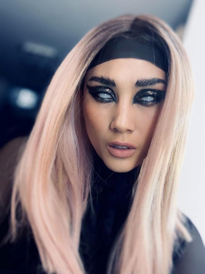 vo chong ha tang hoa trang halloween thoi ma cung dat chuan "tinh be binh" - 3