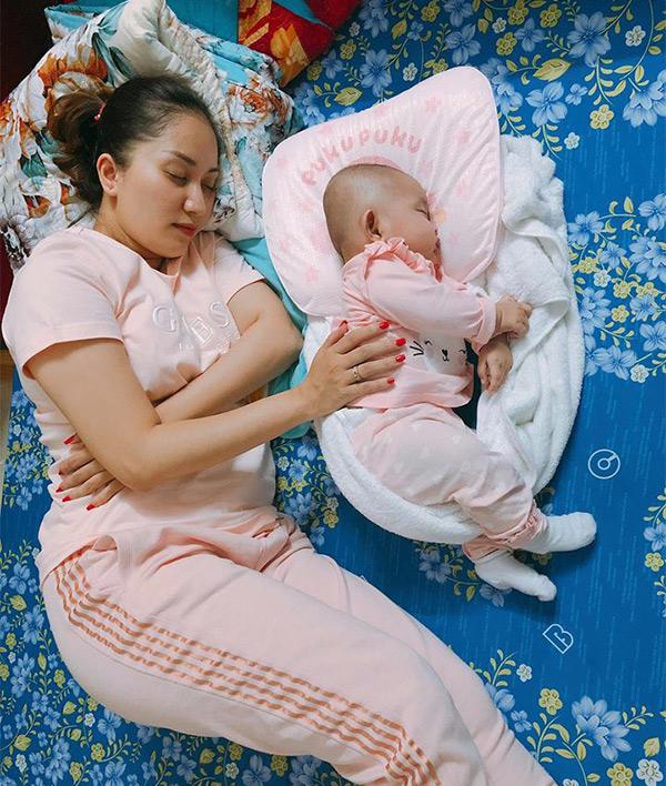 bi chong tre chup len, khanh thi lo diem xau chi em nao cung muon giau nhem sau sinh - 2