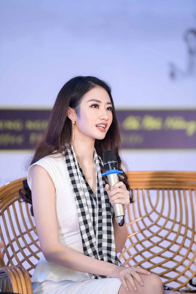 Hoa hậu Thu Ngân kể chuyện quyết tâm tìm cách sửa lỗi nói ngọng - 3