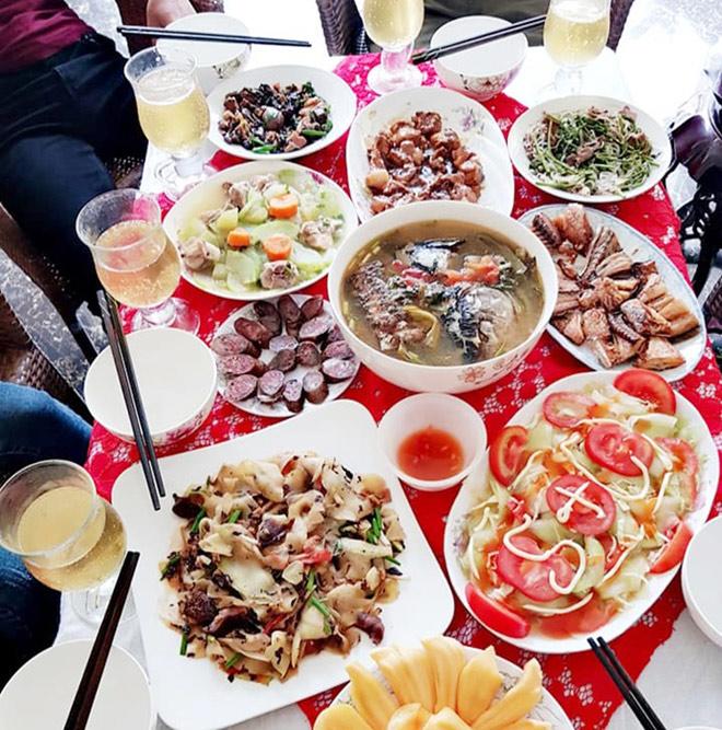 khoe bua com nau cho me chong, co dau 62 tuoi uat uc den mat ngu vi chuyen nay - 7
