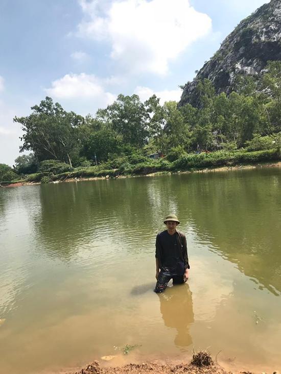 quynh bup be: anh trai ngup lan duoi song tim xac lan "cave"? - 2