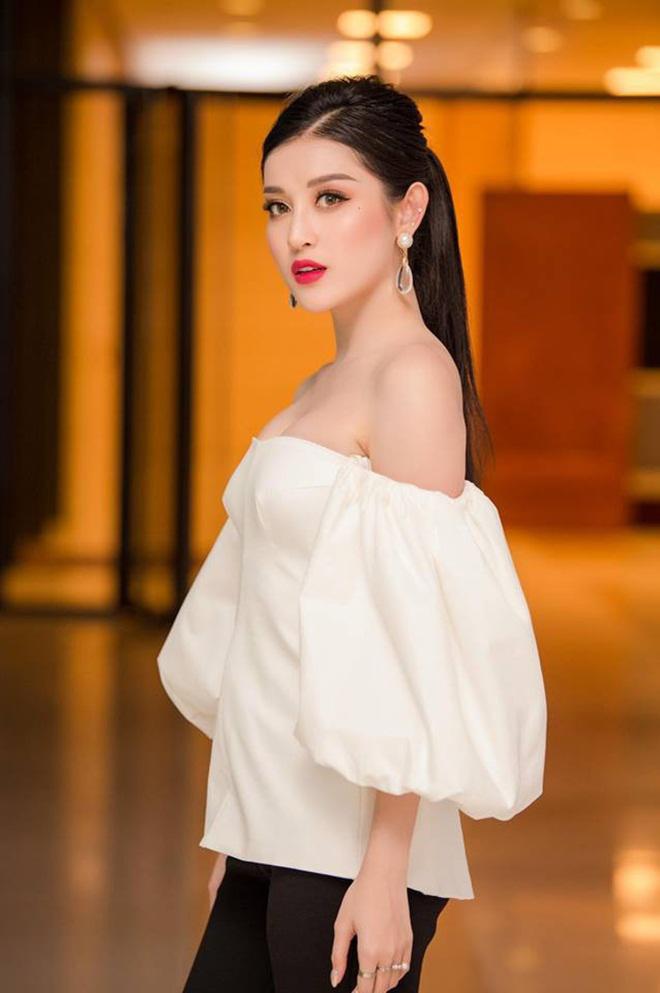 sao viet 24h: a hau huyen my nhap vien vi kiet suc - 2