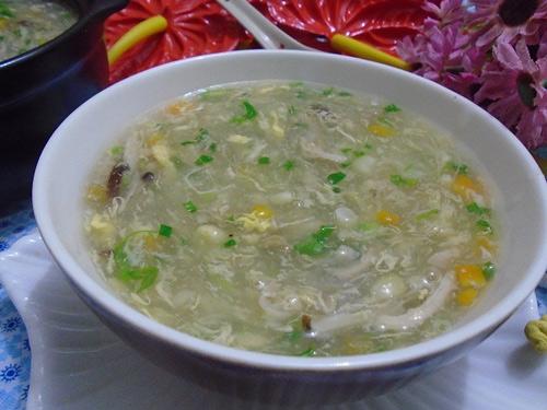 Cách nấu súp gà ngô non ngon khó cưỡng cho bé - 6