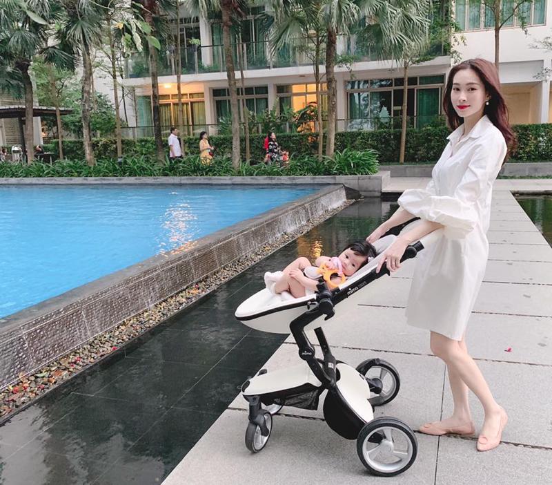Con gái của Đặng Thu Thảo và doanh nhân Trung Tín hiện đã được 7 tháng tuổi.
