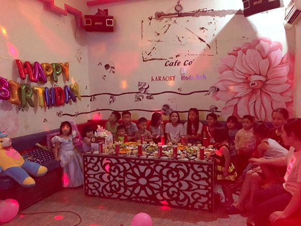 Bé gái Huế ước mơ sinh nhật amp;#34;ngồi trong toilet đầy bong bóngamp;#34; và câu chuyện bất ngờ phía sau - 2