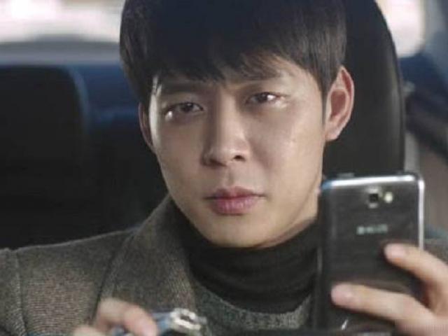 Vợ ngã sảy thai, tôi tung cú tát giáng trời rồi gai người khi biết sự thật về mẹ đẻ