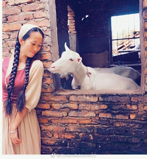 bi “da” dau don, co gai bo pho ve que song “an dat” nao ngo noi tieng, kiem bon tien - 10