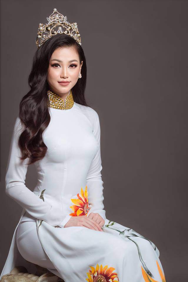 suyt khong nhan ra tan hoa hau trai dat 2018 vi guong mat qua khac la cach day vai thang! - 7