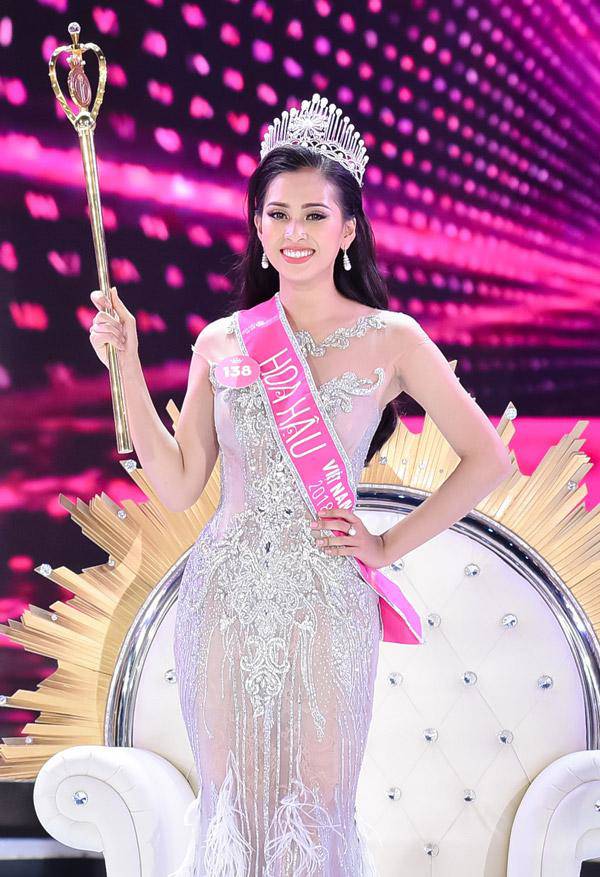 Lúc Phương Khánh đăng quang, cộng đồng mạng lại phát hiện thêm một điểm trùng hợp giữa các hoa hậu - 4