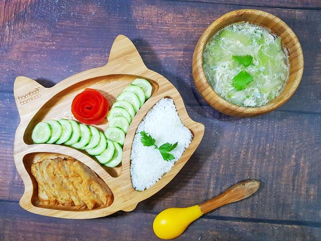 Mẹ dậy từ 5h nấu cho con món nào cũng như nhà hàng 5 sao, chụp ảnh ai cũng choáng - 18