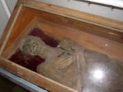 Lifestyle - Sốc độc lạ: Bí ẩn xác người đàn ông bị chôn gần 300 năm vẫn nguyên vẹn