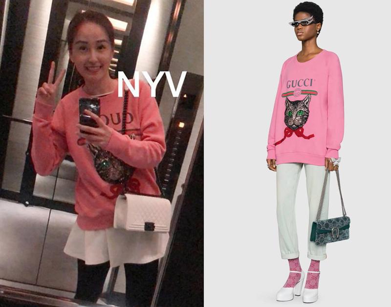 Chiếc áo sweater màu hồng được Gucci bán với mức giá gần 30 triệu đồng, Mai Phương Thúy diện lên người không khác gì một món đồ hàng thùng ngoài chợ. Cách phối của cô trái ngược hoàn toàn với model. 

