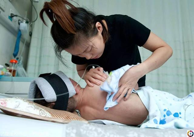 Nhận cuộc gọi từ chồng cũ, người mẹ ngã quỵ trước hình ảnh con trai trong bệnh viện - 10