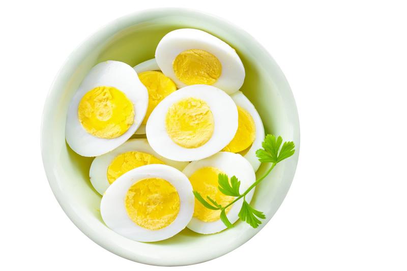 Trứng là thực phẩm tươi ngon, vô cùng bổ dưỡng, cũng cấp các chất cần thiết cho cơ thể. Vì thế, trứng là nguyên liệu không thể thiếu trong các bữa cơm gia đình. 
